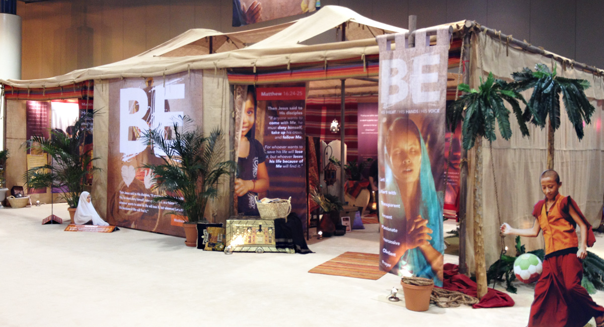 BEDOUIN TENT INTERACTIVE DISPLAY